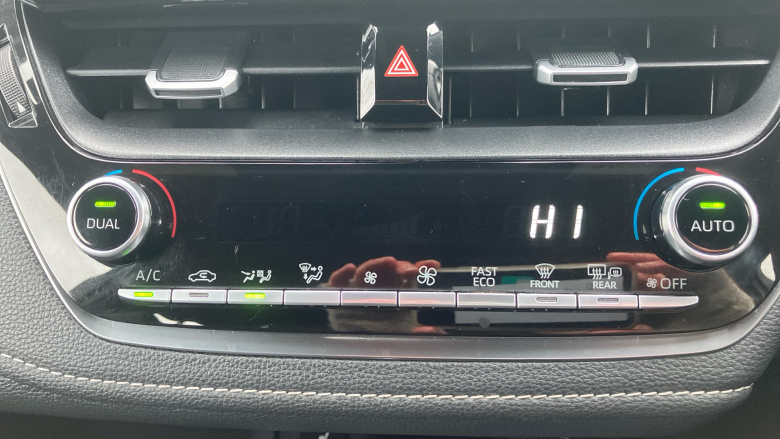 Toyota Corolla 1.8 VVT-i Hybrid Icon Tech 5dr CVT Hybrid Estate